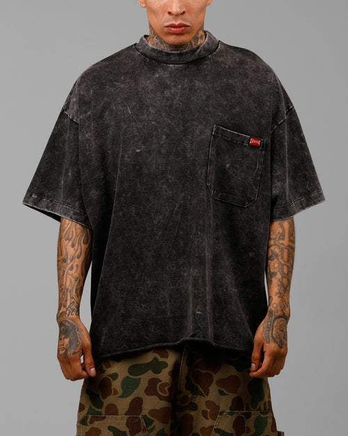 STAR CHILD POCKET TEE - Black Wash