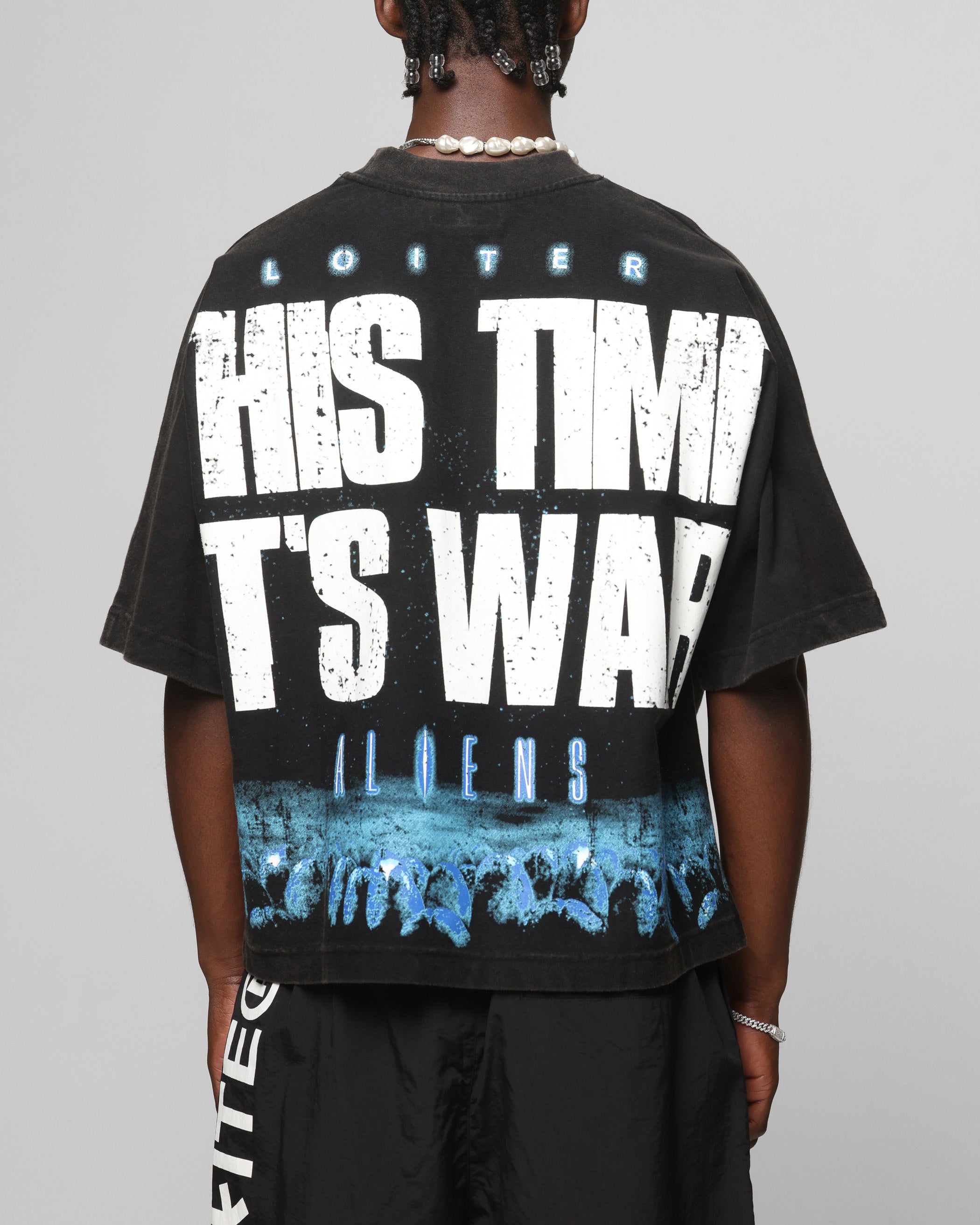 Alien It's War Boxy T-Shirt Washed Black | Loiter