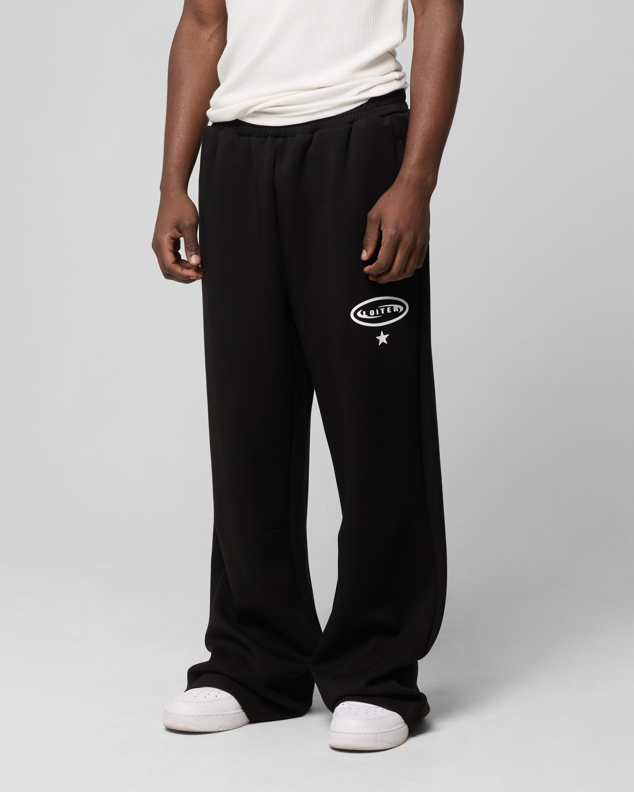 SANDEVISTAN TRACK PANTS - Black | Loiter