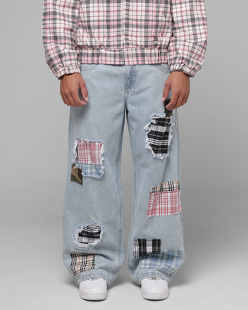 NEW ARRIVALS . | Loiter