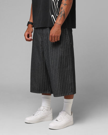 Loiter Hybrid Patch Shorts Black